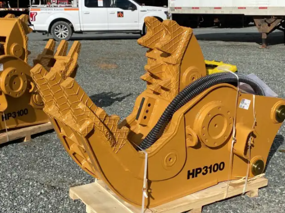 Concrete Pulverizer W Shear Jaw For a 200- 250 Size excavator