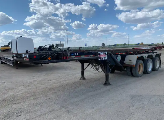 1990 G & H Tri/A Roll off trailer With Stinger