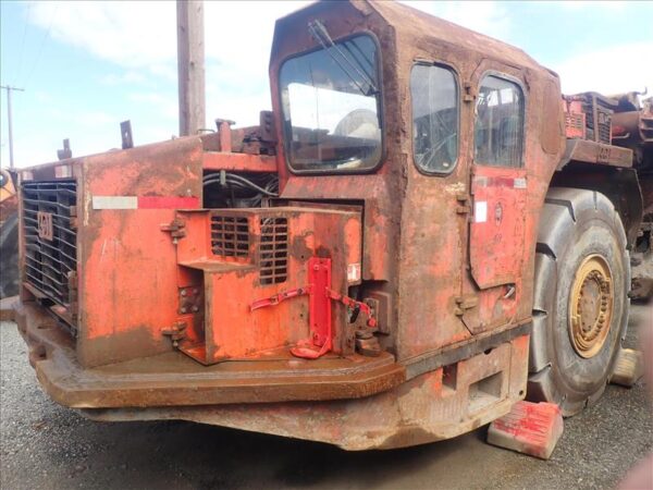 Toro underground haul truck, mod. 40D (2018) w/ compactor (Tag 8465 Loc Bones Yard)